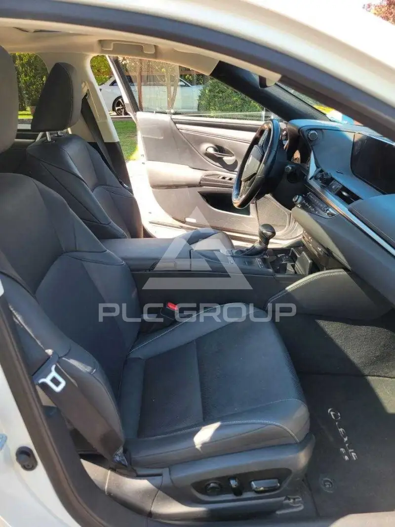 2021 Lexus ES