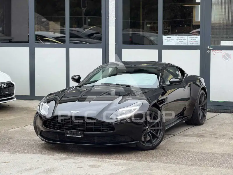 2021 Aston Martin DB11