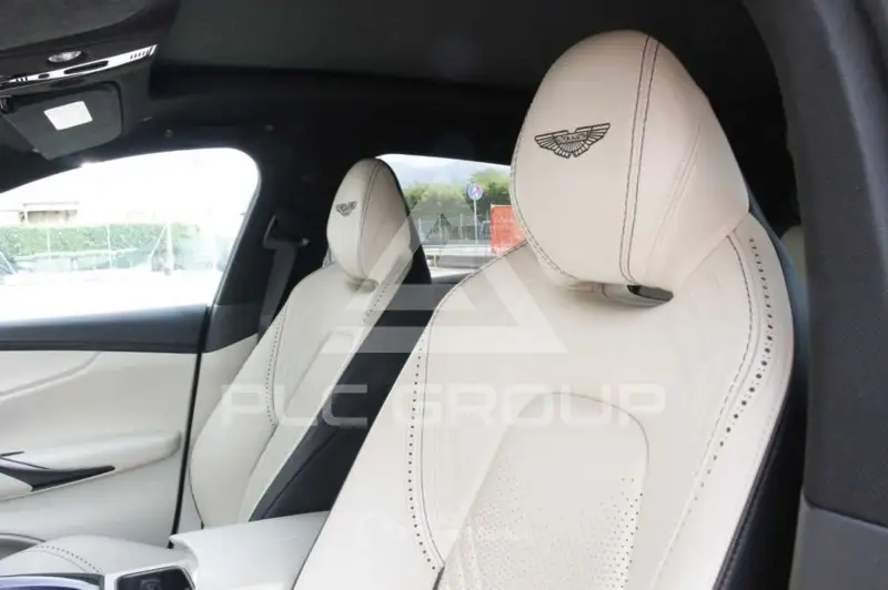 2021 Aston Martin DBX