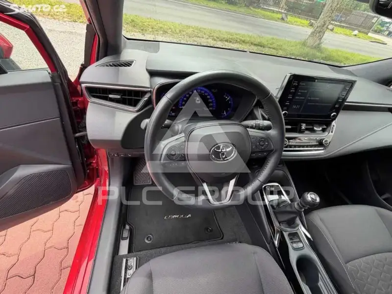 2021 Toyota COROLLA