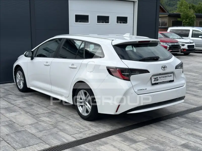 2021 Toyota COROLLA