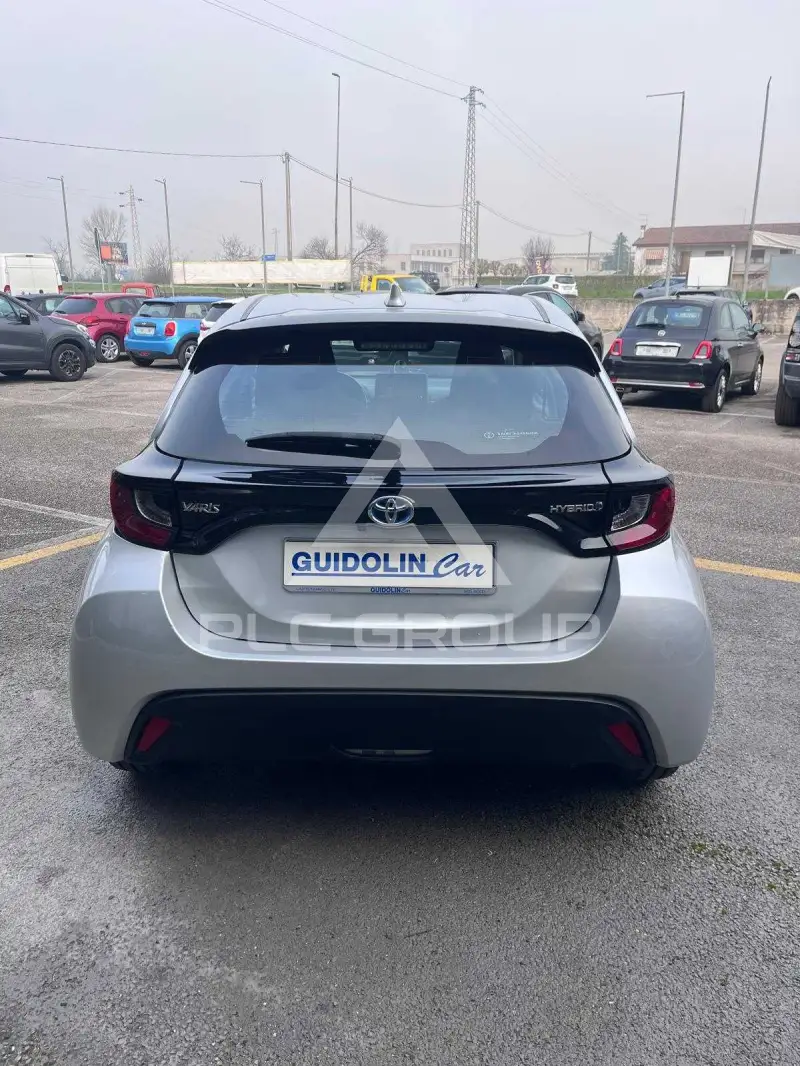 2021 Toyota YARIS