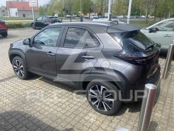 2021 Toyota YARIS