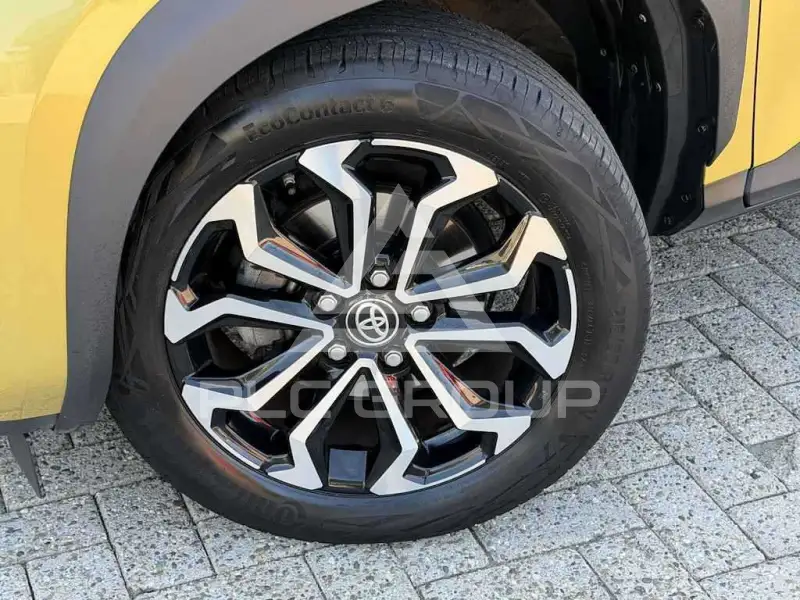 2021 Toyota YARIS