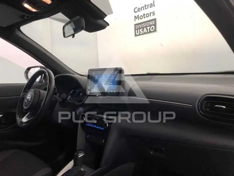2021 Toyota YARIS