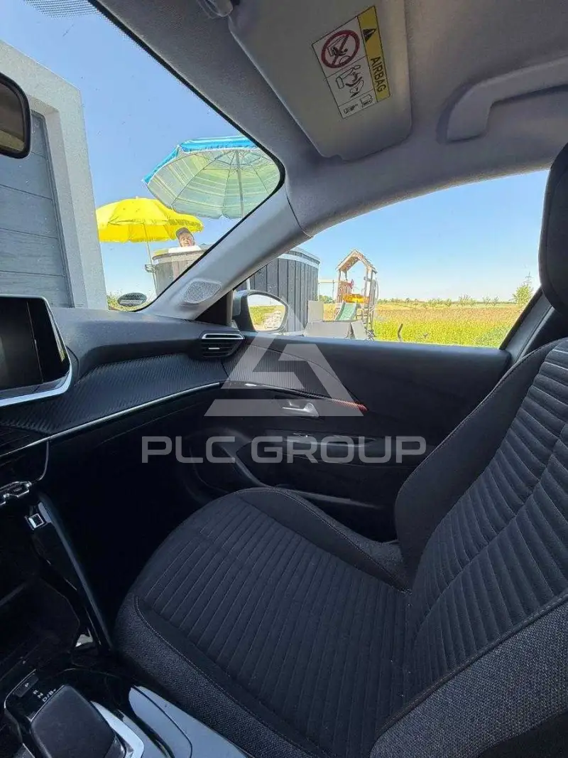2021 Peugeot 208