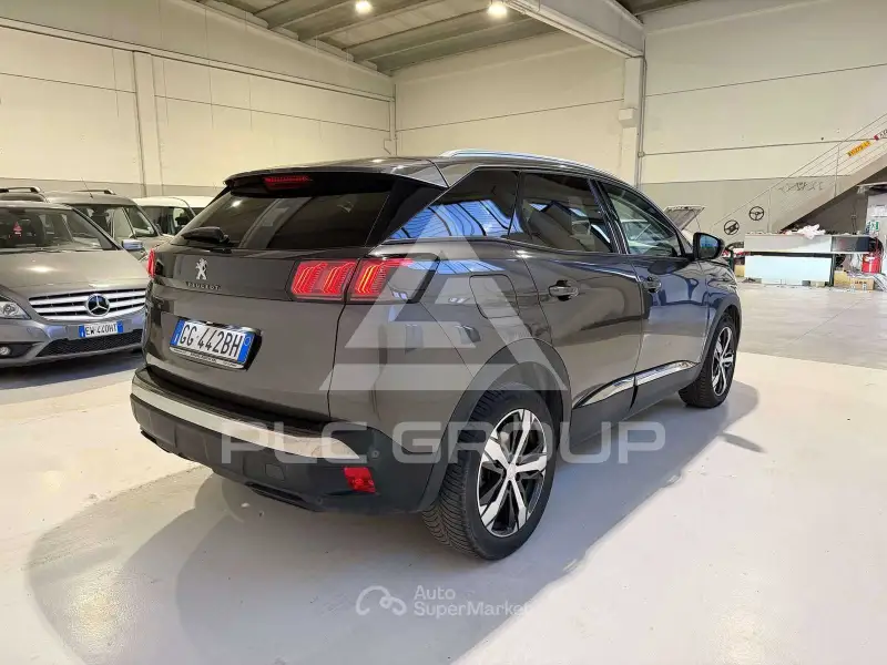 2021 Peugeot 3008