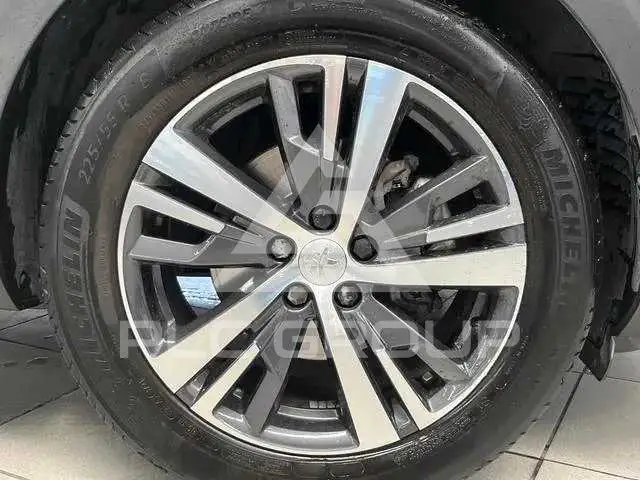2021 Peugeot 3008