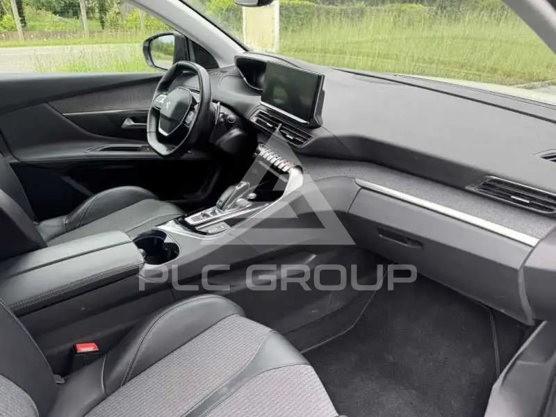 2021 Peugeot 3008