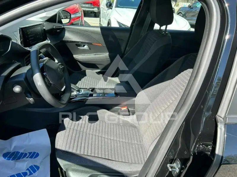 2021 Peugeot 208