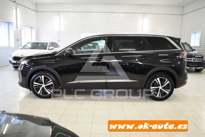 2021 Peugeot 5008
