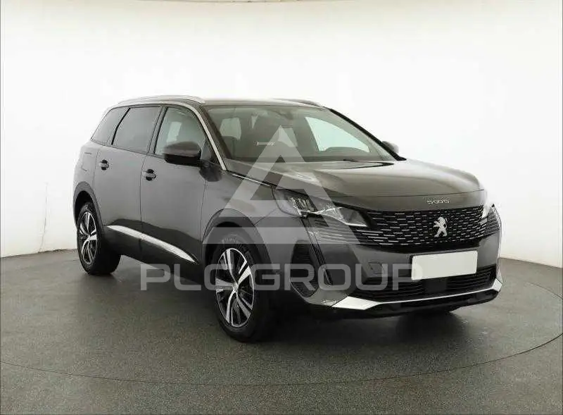 2021 Peugeot 5008