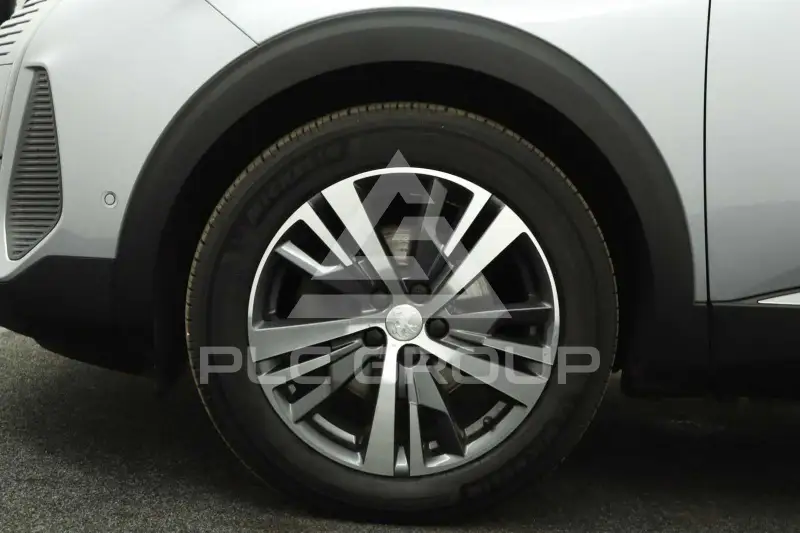 2021 Peugeot 5008