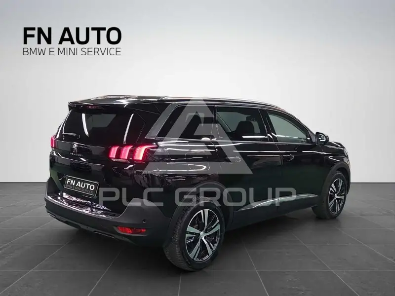 2021 Peugeot 5008