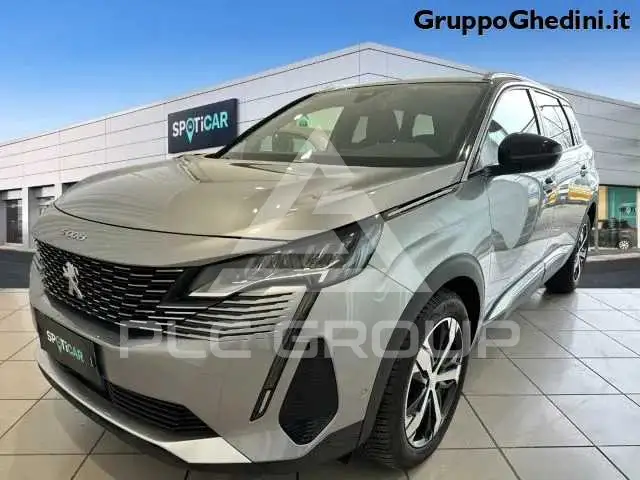 2021 Peugeot 5008