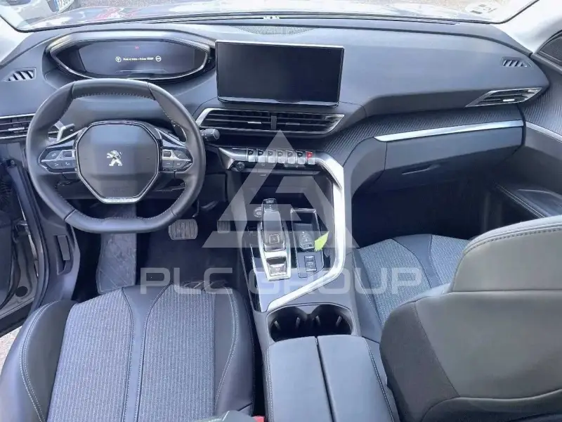 2021 Peugeot 5008