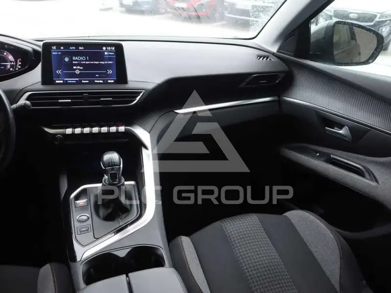 2021 Peugeot 5008