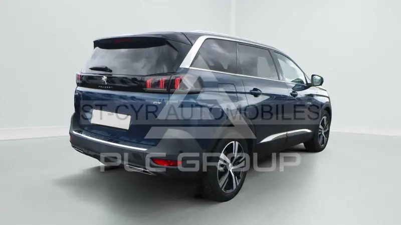 2021 Peugeot 5008