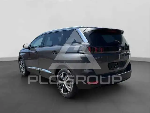 2021 Peugeot 5008