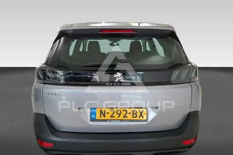 2021 Peugeot 5008