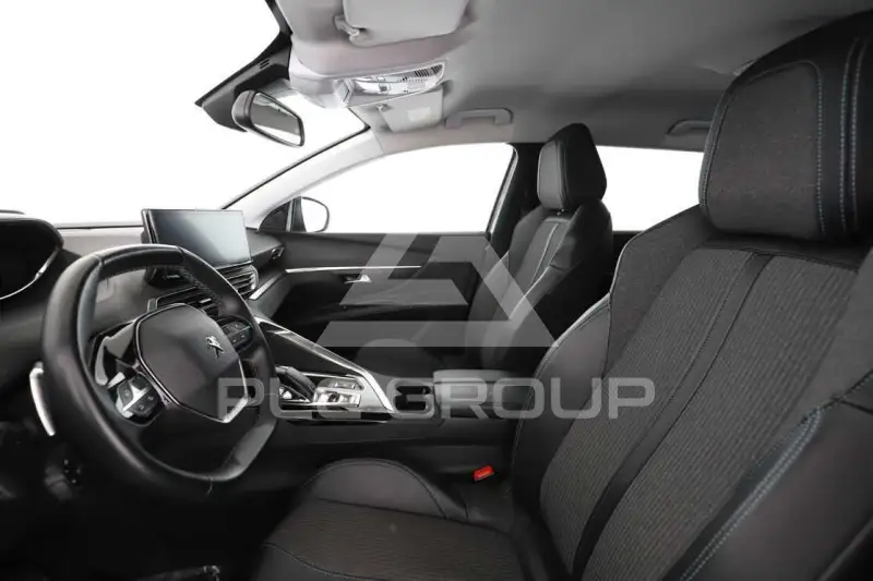2021 Peugeot 5008