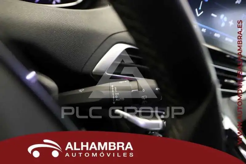 2021 Peugeot 5008
