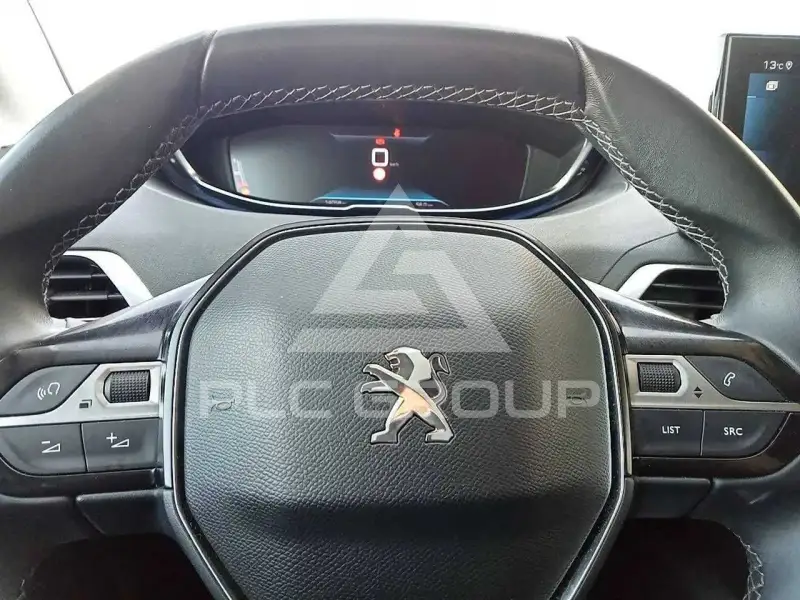 2021 Peugeot 5008