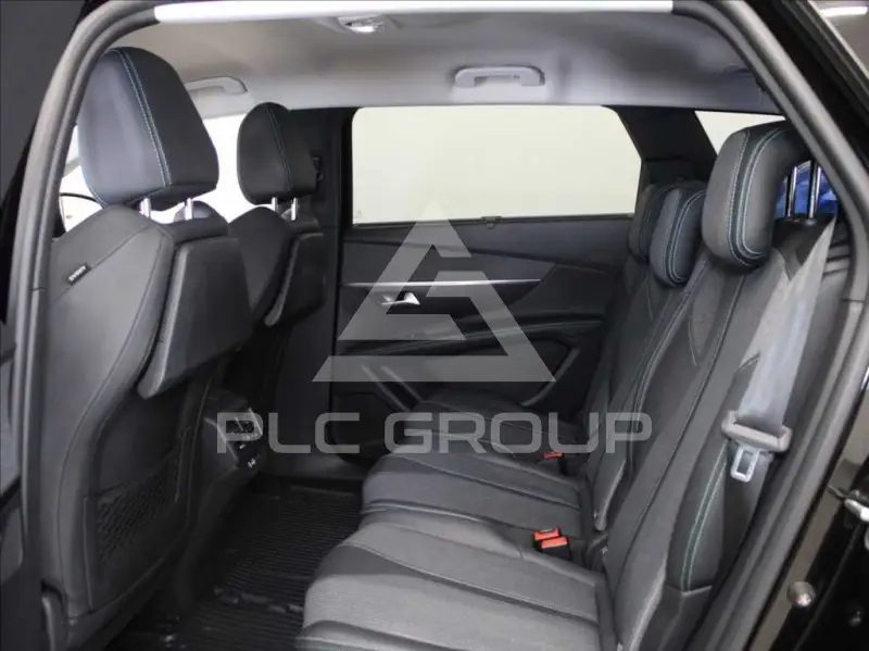 2021 Peugeot 5008