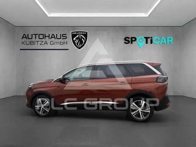 2021 Peugeot 5008