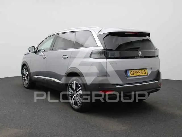 2021 Peugeot 5008