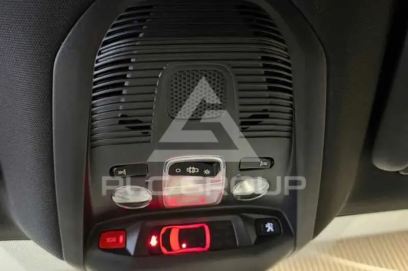 2021 Peugeot 5008
