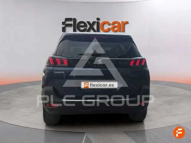 2021 Peugeot 5008