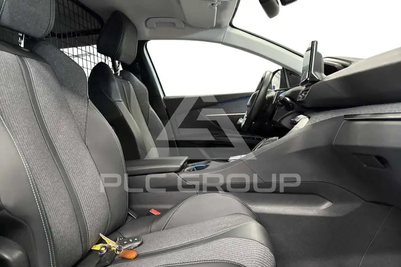 2021 Peugeot 5008