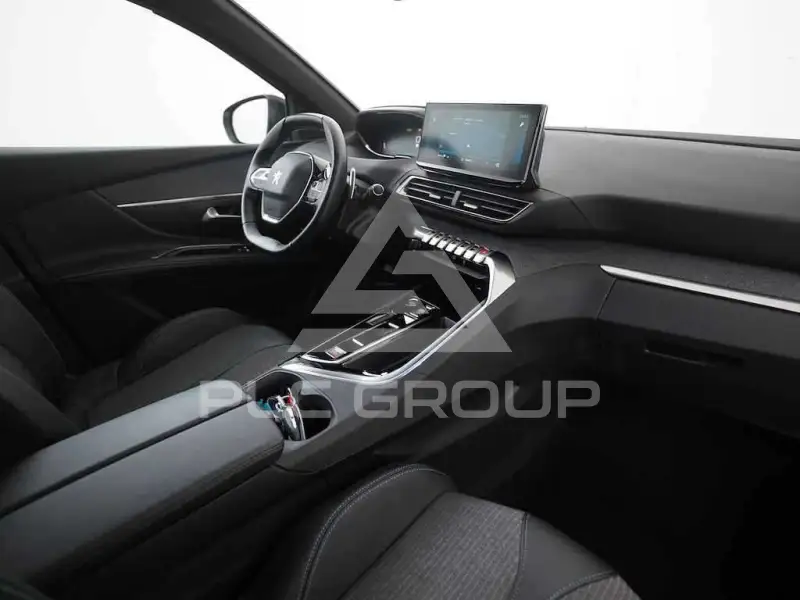 2021 Peugeot 5008