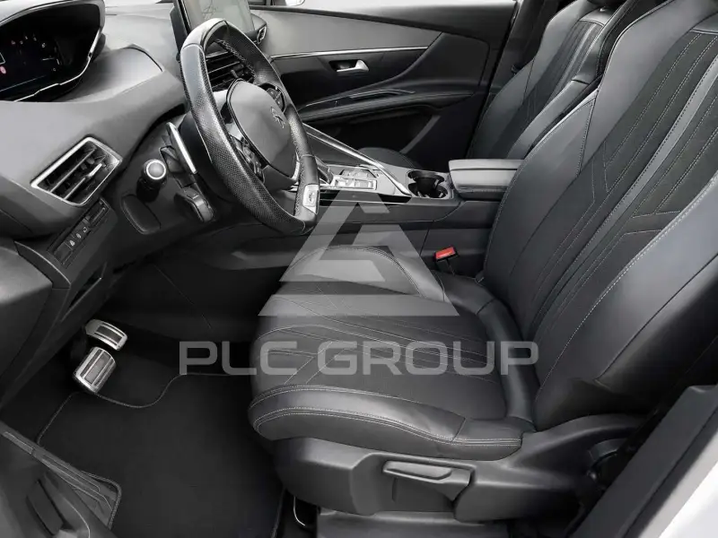 2021 Peugeot 5008