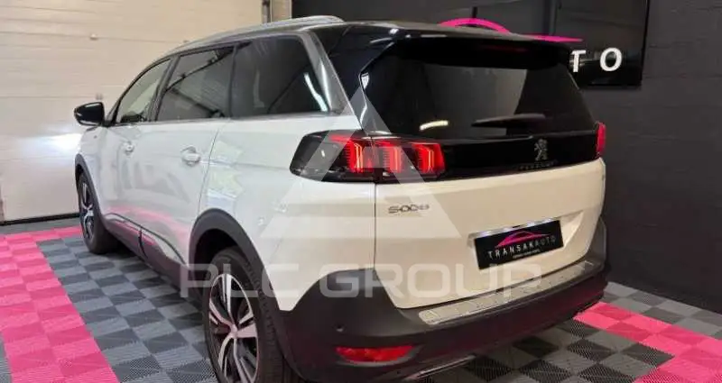 2021 Peugeot 5008