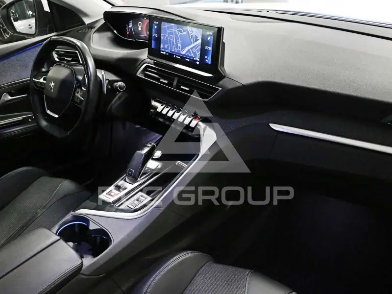 2021 Peugeot 5008