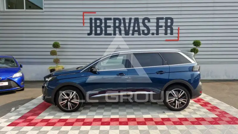 2021 Peugeot 5008