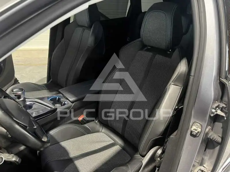 2021 Peugeot 5008