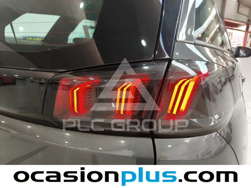 2021 Peugeot 5008