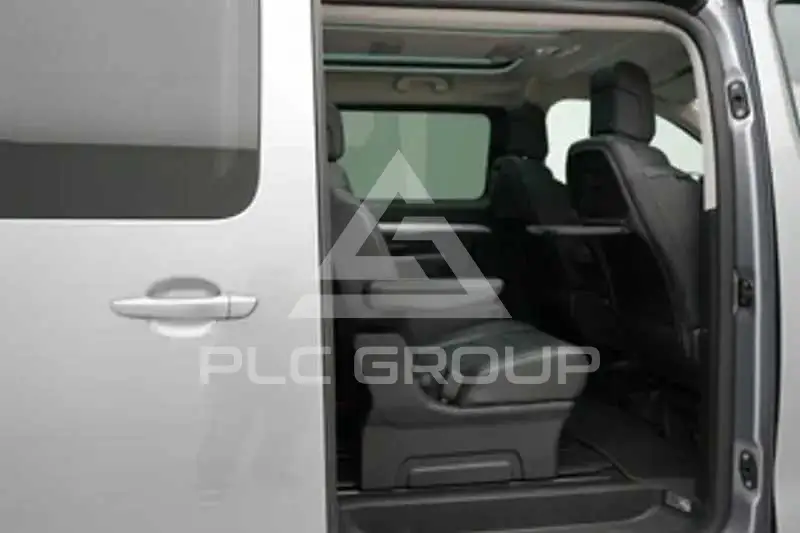 2021 Peugeot Traveller