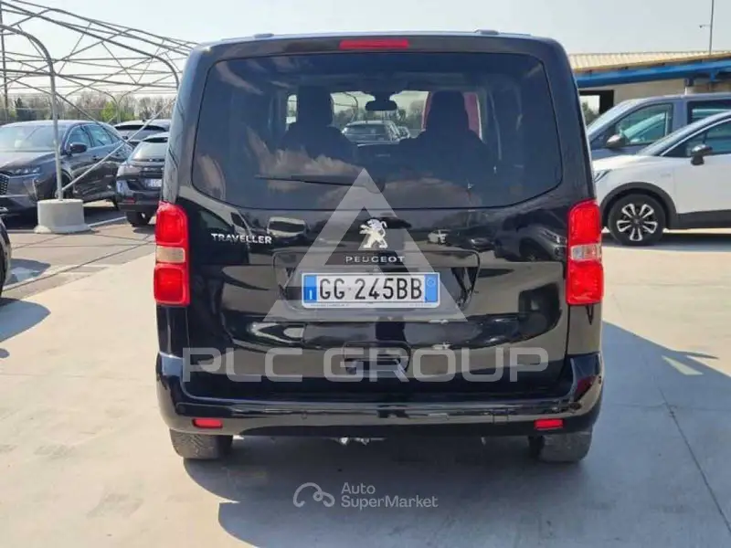 2021 Peugeot Traveller