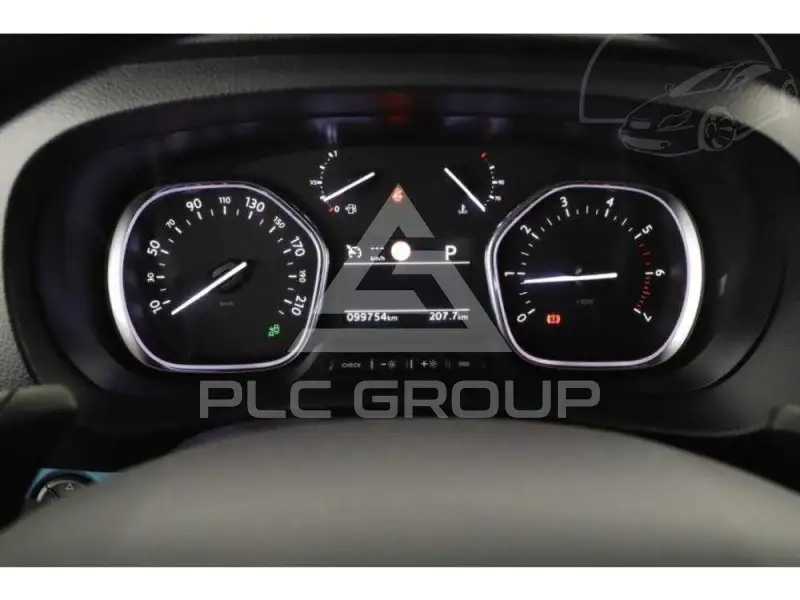 2021 Peugeot Traveller