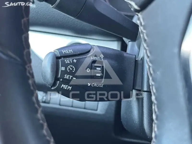 2021 Peugeot Traveller
