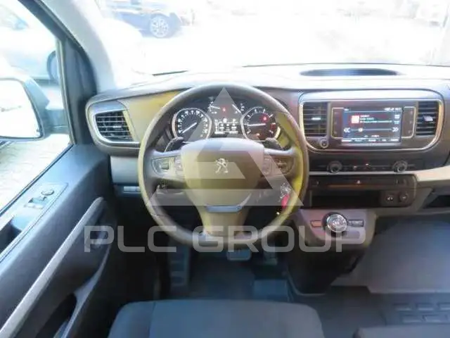 2021 Peugeot Traveller