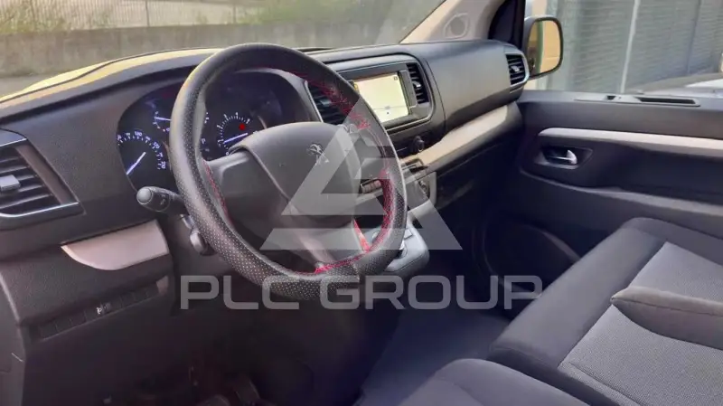 2021 Peugeot Traveller
