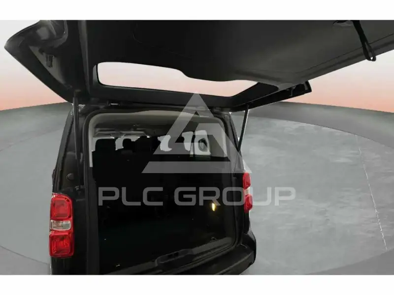 2021 Peugeot Traveller