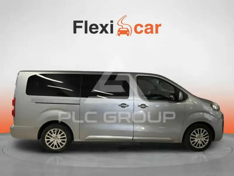 2021 Peugeot Traveller