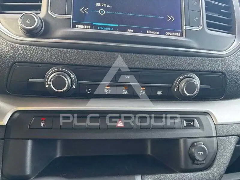2021 Peugeot Traveller