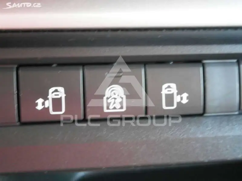 2021 Peugeot Traveller